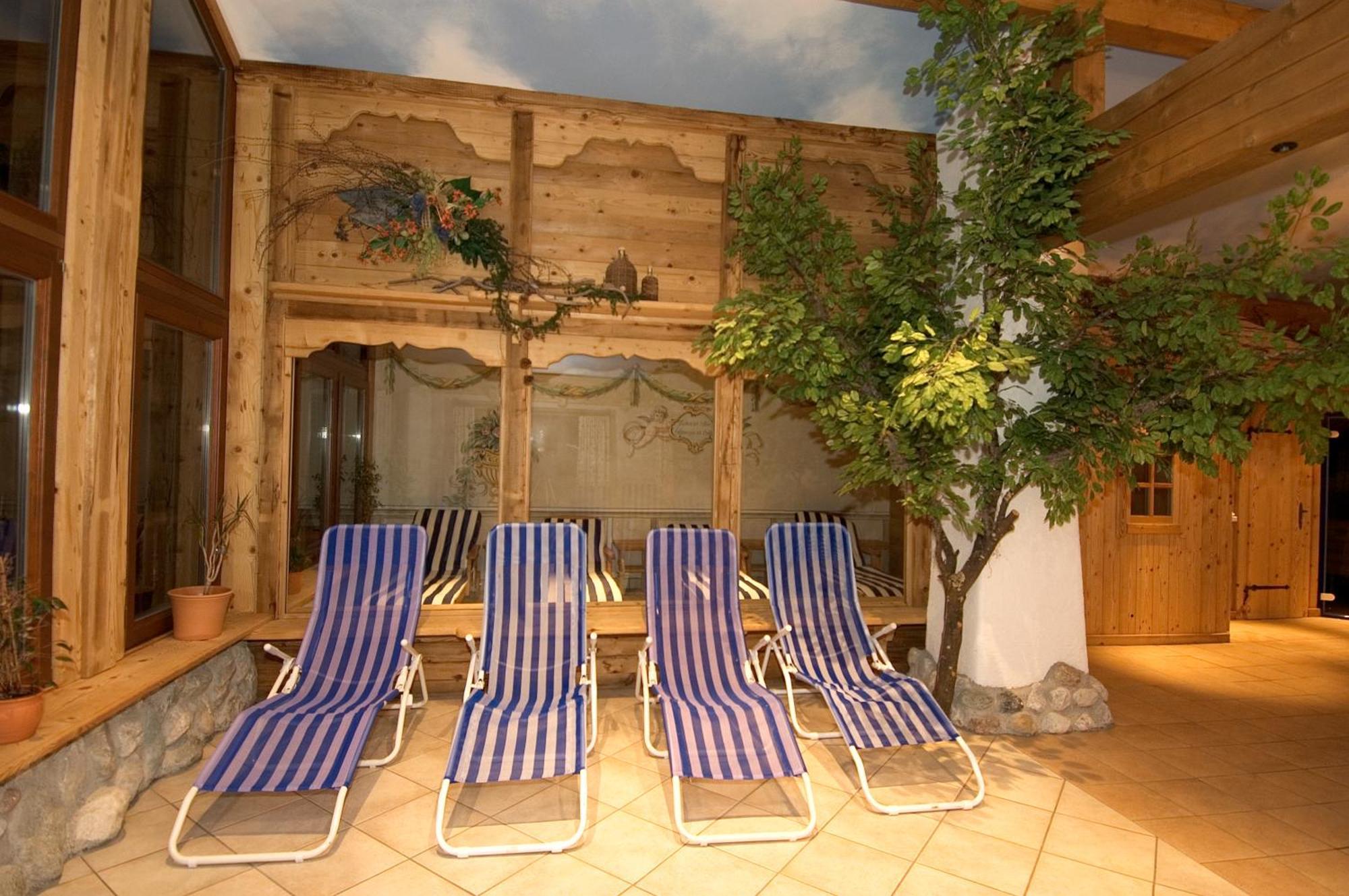 Das Gruenholz Aparthotel Mühlbach Exterior foto