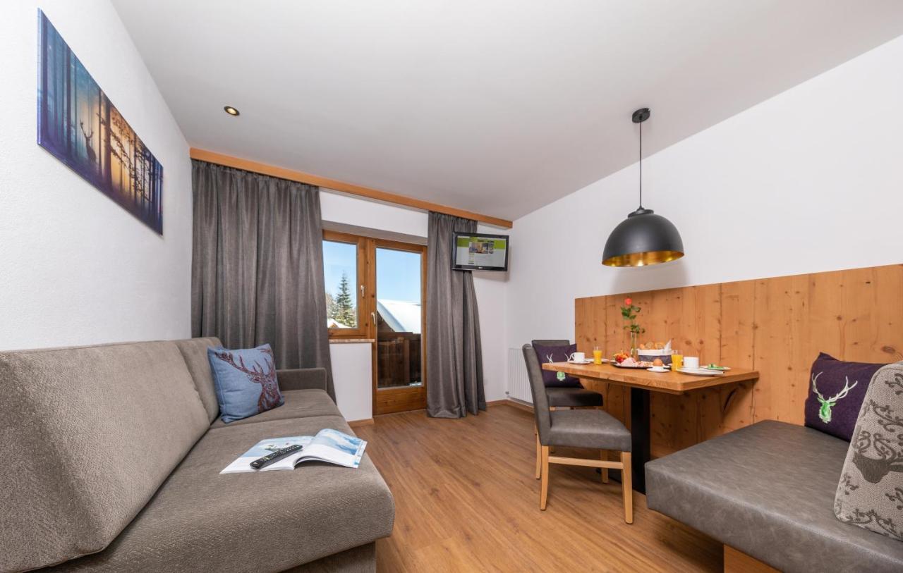 Das Gruenholz Aparthotel Mühlbach Exterior foto